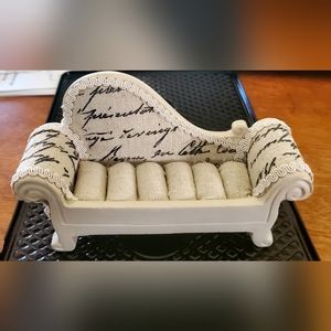 Adorable ring holder/display